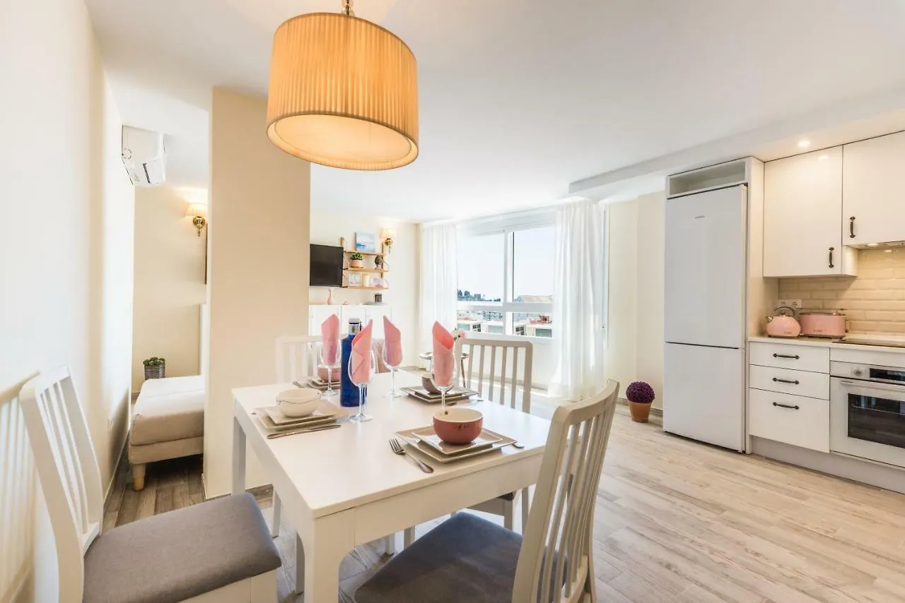 Malaga Centre Apartment With Parking